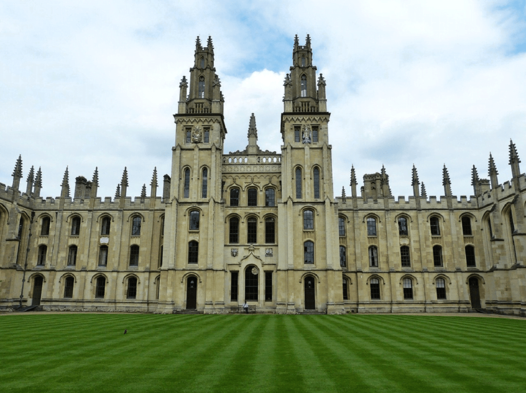 best universities in the uk for international students, University of Oxford